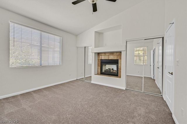 1709 King James Street 204, Las Vegas, NV 89144