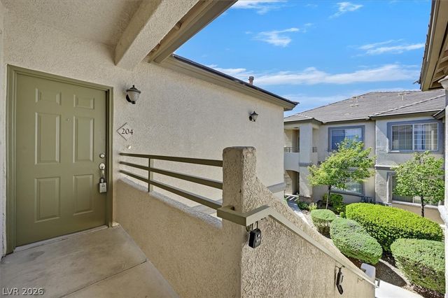 1709 King James Street 204, Las Vegas, NV 89144