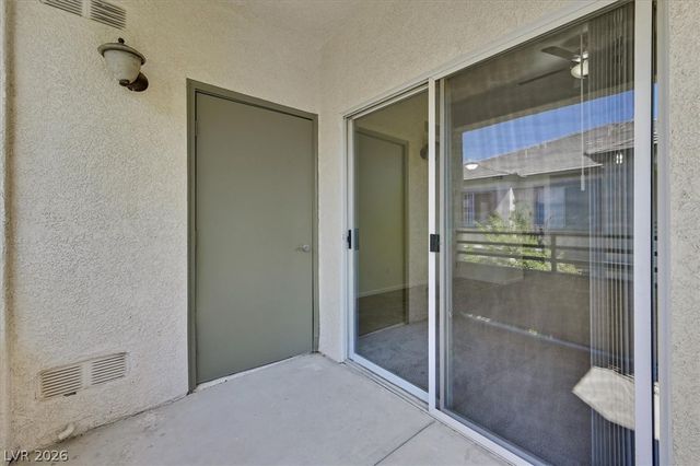 1709 King James Street 204, Las Vegas, NV 89144