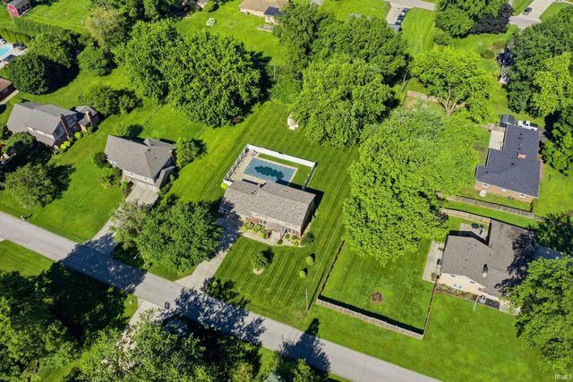 1829 Edward Lane, Anderson, IN 46012