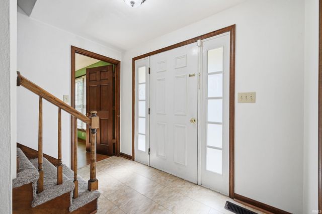 1829 Edward Lane, Anderson, IN 46012