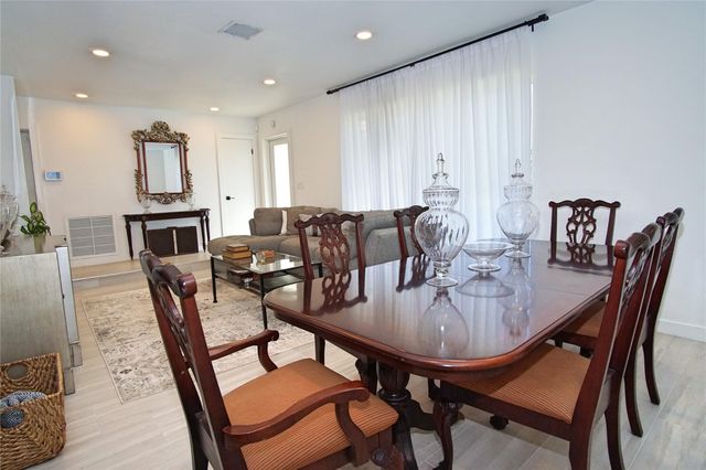 6301 NW 31st Way, Fort Lauderdale, FL 33309