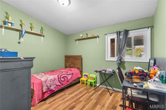 2200 Saint Catherine Street, Florissant, MO 63033
