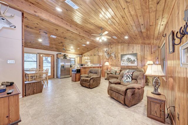 1218 Private Road 1377, Lampasas, TX 76550