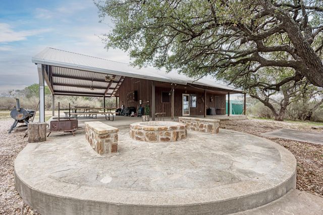 1218 Private Road 1377, Lampasas, TX 76550