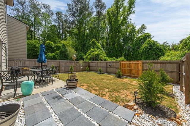 3131 Bonnes Dr, Lithonia, GA 30038