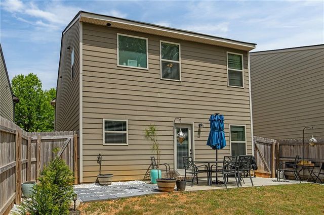 3131 Bonnes Dr, Lithonia, GA 30038