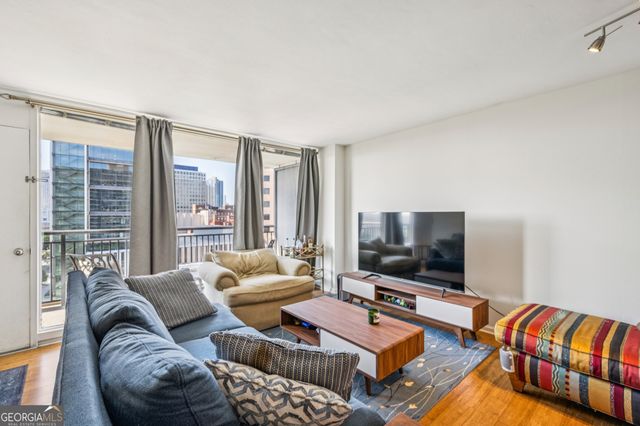 620 Peachtree Street NE 1106, Atlanta, GA 30308
