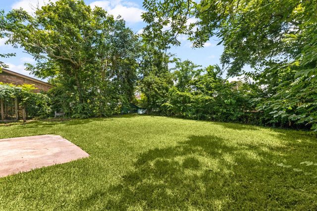 16735 Barcelona Drive, Friendswood, TX 77546