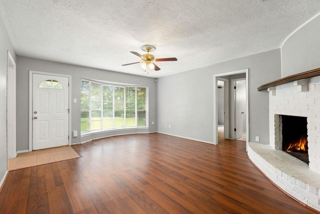 16735 Barcelona Drive, Friendswood, TX 77546