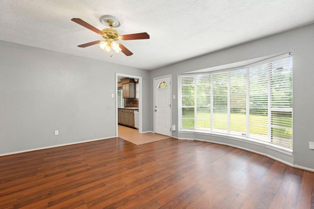 16735 Barcelona Drive, Friendswood, TX 77546