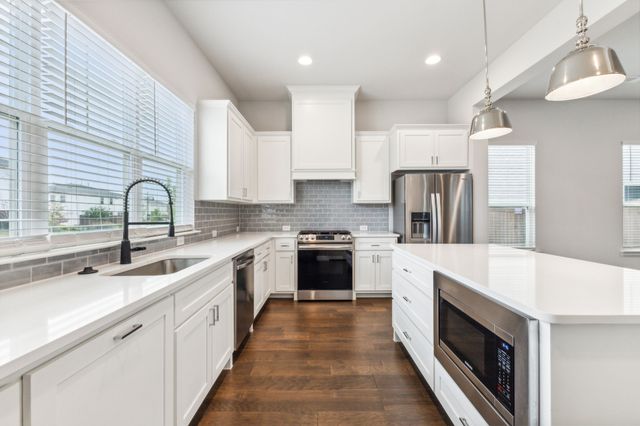 6644 Windfall Drive, Fort Worth, TX 76135