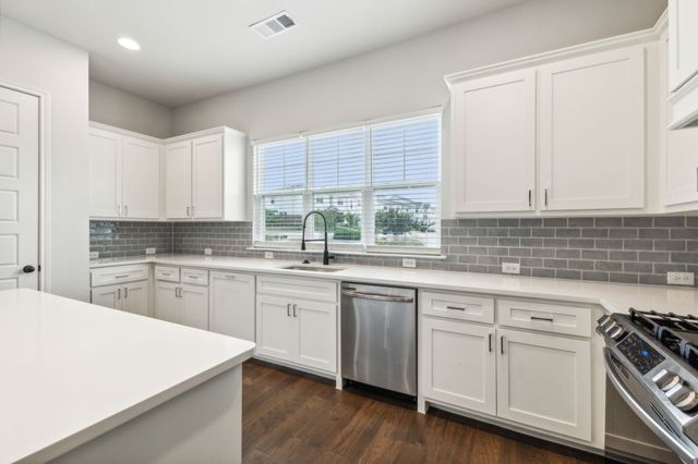 6644 Windfall Drive, Fort Worth, TX 76135