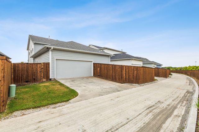 6644 Windfall Drive, Fort Worth, TX 76135