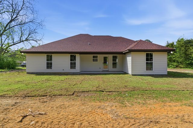 12 Shoemake Dr., Hattiesburg, MS 39402