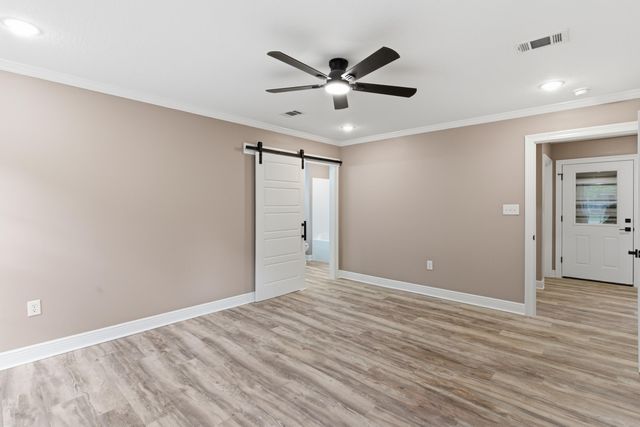 12 Shoemake Dr., Hattiesburg, MS 39402