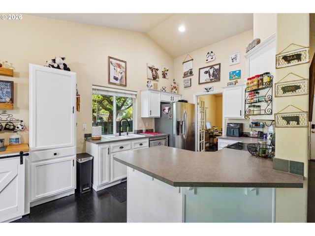40348 THERESE St, Sandy, OR 97055
