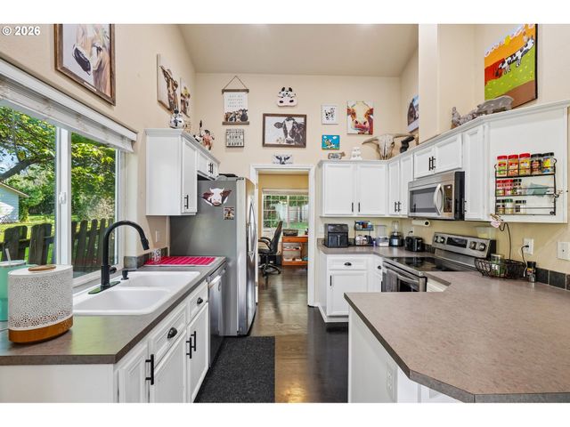 40348 THERESE St, Sandy, OR 97055