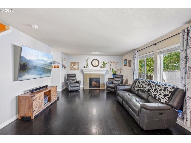 40348 THERESE St, Sandy, OR 97055