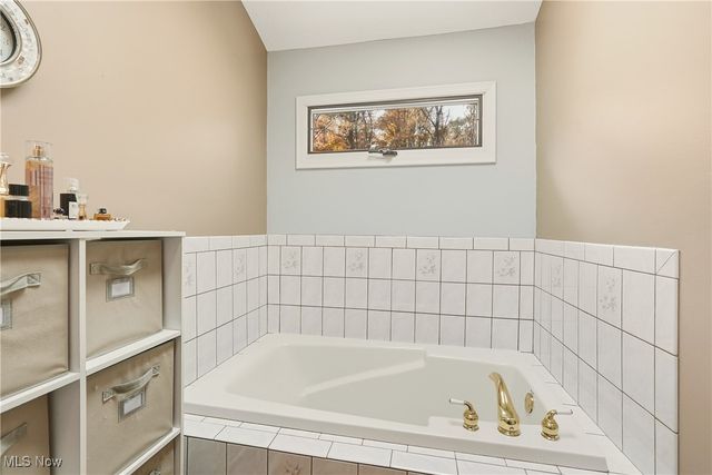 3696 Jupiter Drive, North Royalton, OH 44133