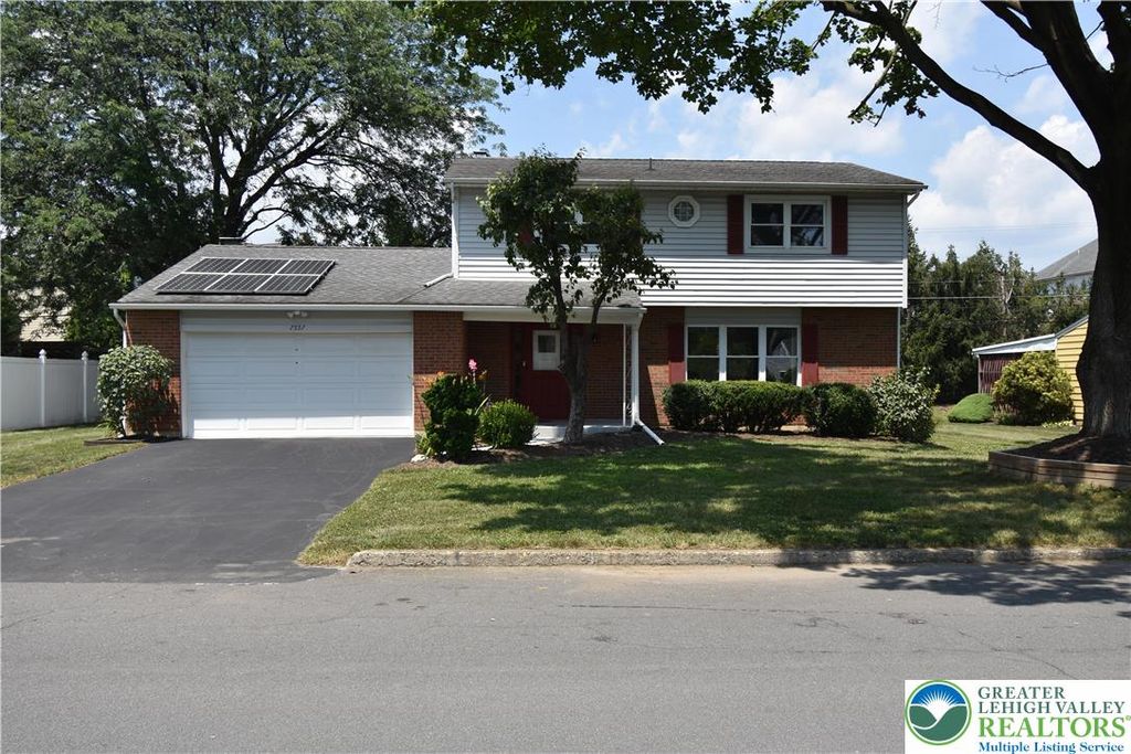 7557 Catalpa Drive, Lower Macungie Twp, PA 18062