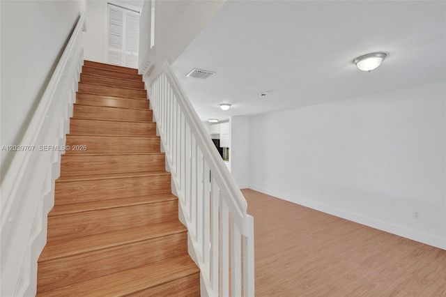 990 NW 78th Avenue 8E, Miami, FL 33126