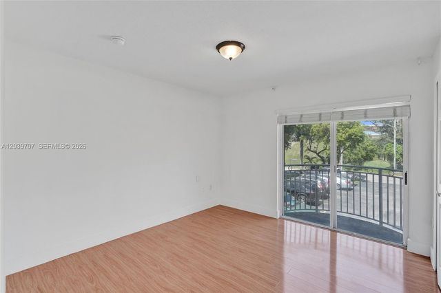 990 NW 78th Avenue 8E, Miami, FL 33126