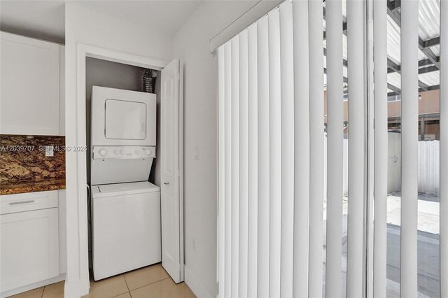 990 NW 78th Avenue 8E, Miami, FL 33126