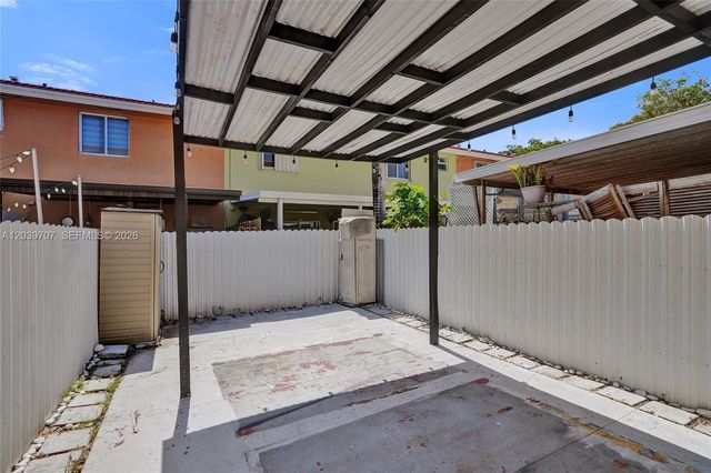 990 NW 78th Avenue 8E, Miami, FL 33126