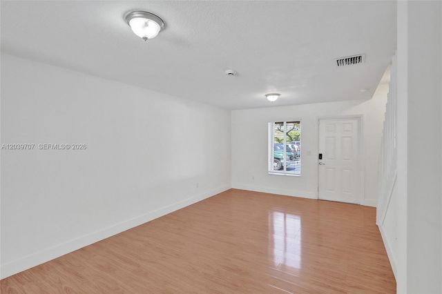 990 NW 78th Avenue 8E, Miami, FL 33126