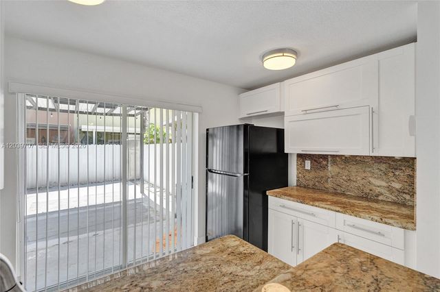 990 NW 78th Avenue 8E, Miami, FL 33126