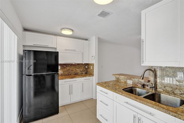 990 NW 78th Avenue 8E, Miami, FL 33126