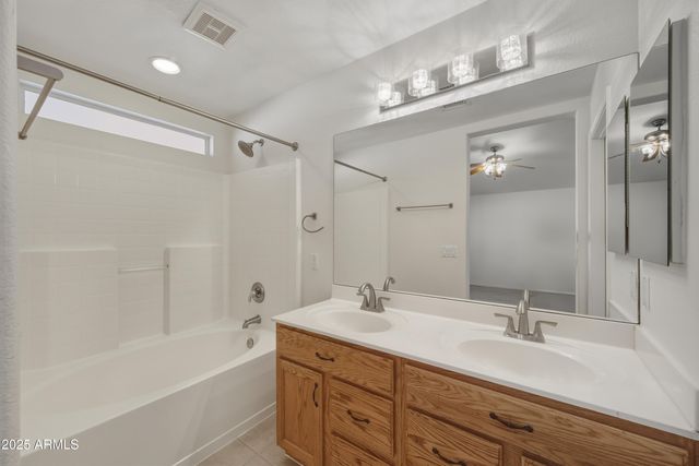 6978 W Kings Avenue, Peoria, AZ 85382