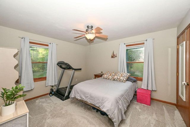 6575 S Carroll CIRCLE, Franklin, WI 53132