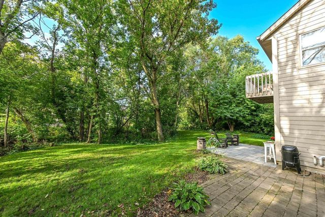 6575 S Carroll CIRCLE, Franklin, WI 53132