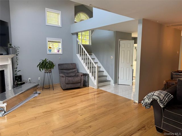 104 Owls Nest Court, Manorville, NY 11949