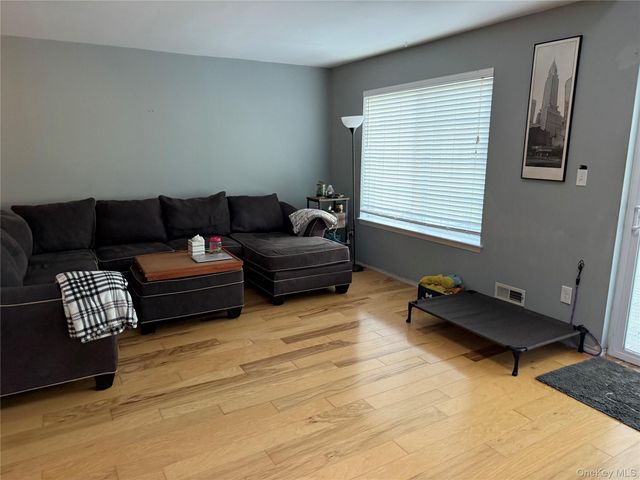 104 Owls Nest Court, Manorville, NY 11949