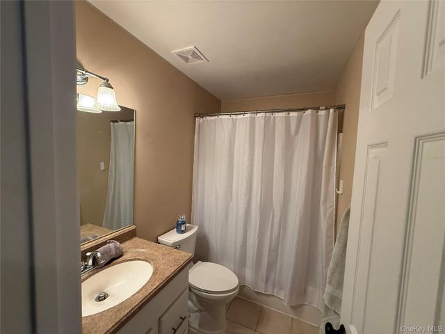 104 Owls Nest Court, Manorville, NY 11949