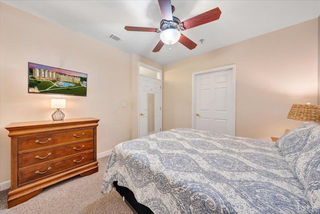 1273 Graves Harbor Trail 324, Huddleston, VA 24104