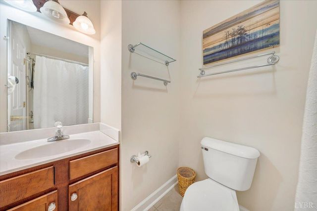 1273 Graves Harbor Trail 324, Huddleston, VA 24104