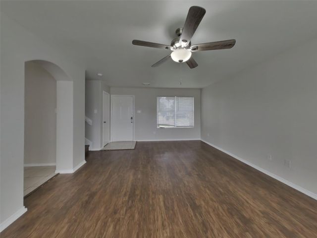 5521 Rio Alamo Street, Rosharon, TX 77583