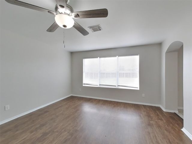 5521 Rio Alamo Street, Rosharon, TX 77583