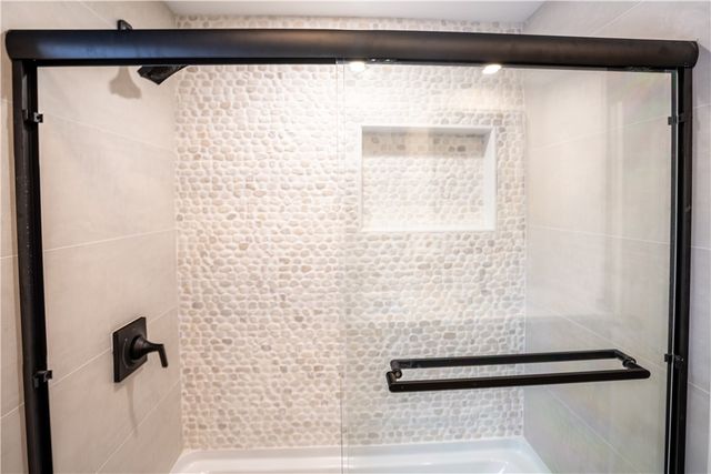 123 Cowesett Road, Warwick, RI 02886