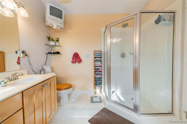 27824 Reo Road, Grosse Ile, MI 48138