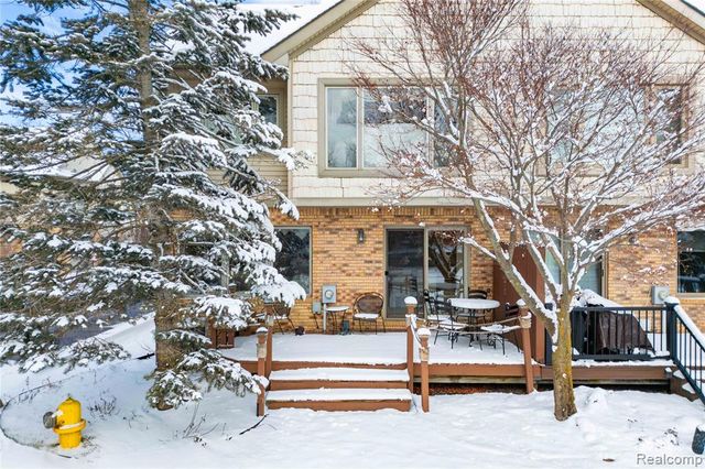 27824 Reo Road, Grosse Ile, MI 48138