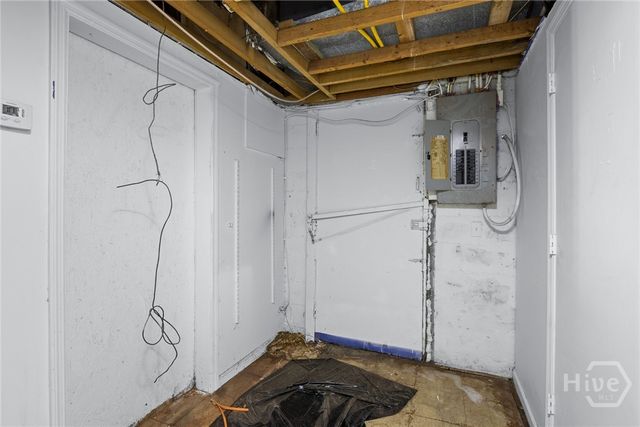 2203 Skidaway Road, Savannah, GA 31404