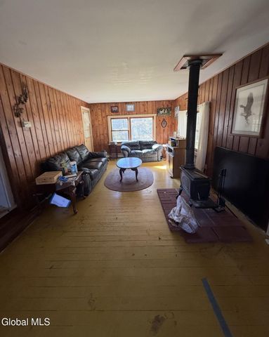 503 Swaggertown Road, Glenville, NY 12302