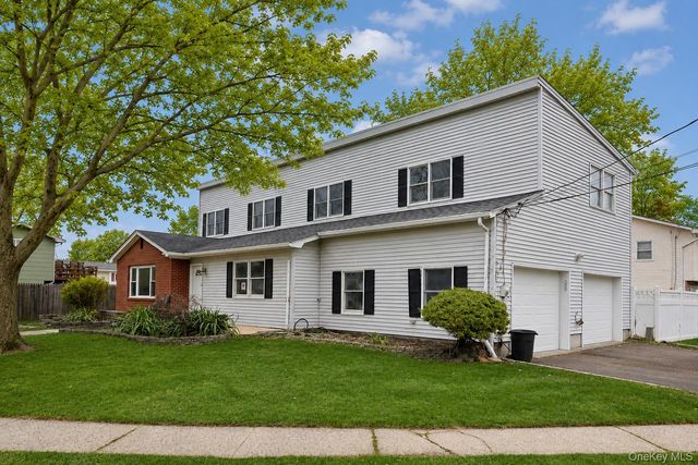 55 Picariello Drive, Haverstraw, NY 10927
