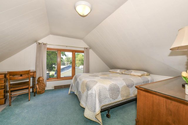449 James STREET, Burlington, WI 53105