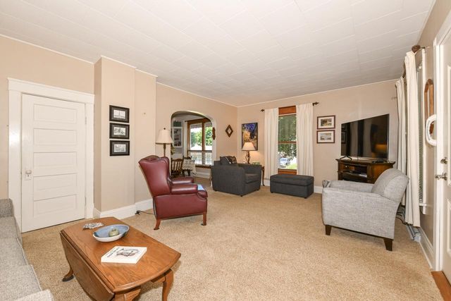 449 James STREET, Burlington, WI 53105